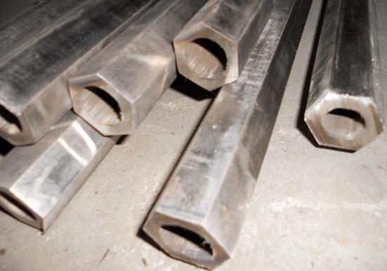 山東六角管銷(xiāo)售商